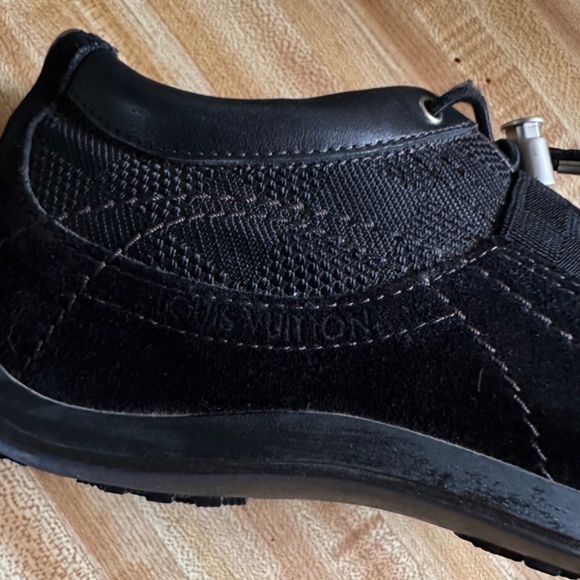 Louis Vuitton authentic sneakers size  36-6 - Picture 13 of 16